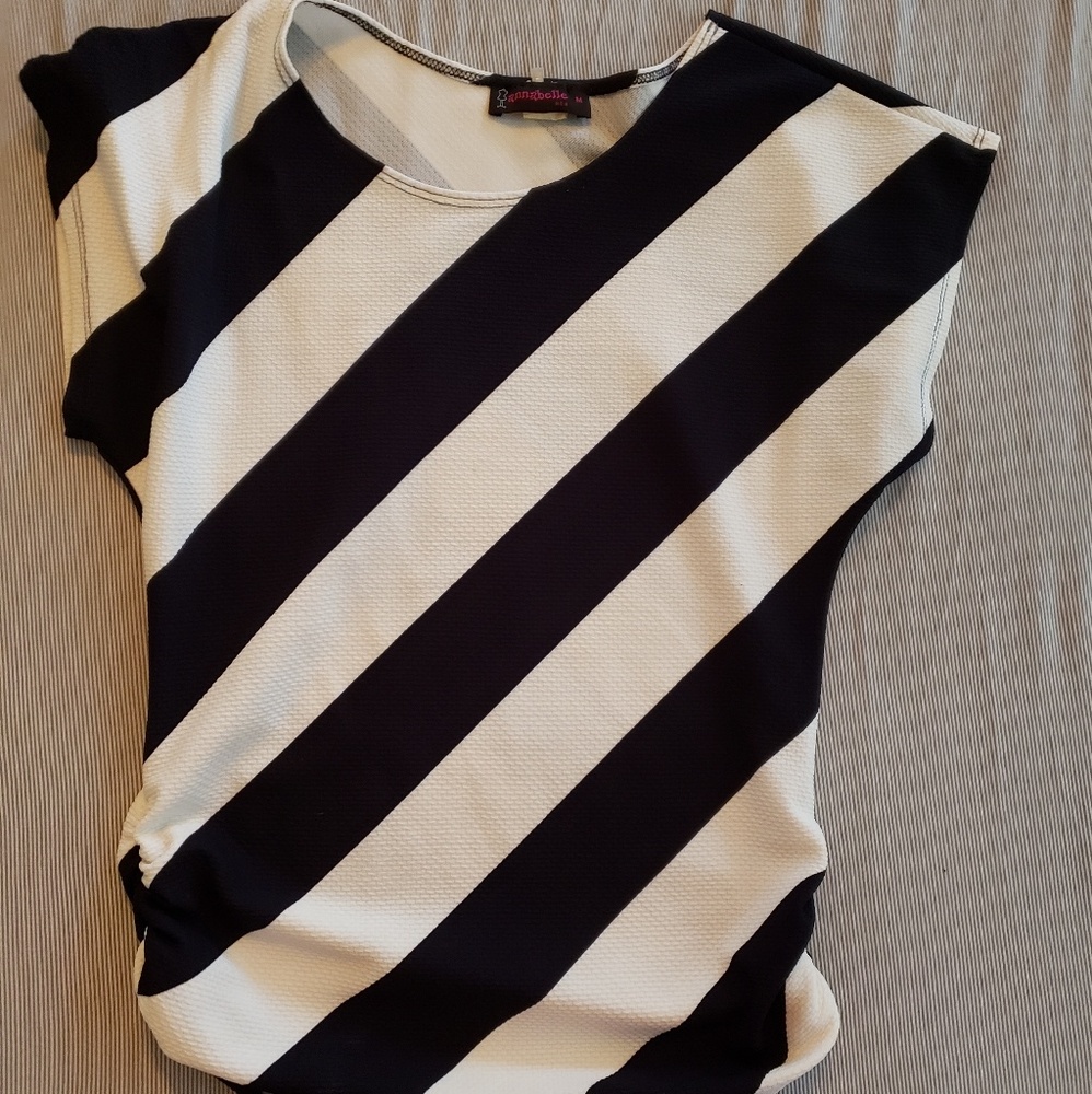Cute top